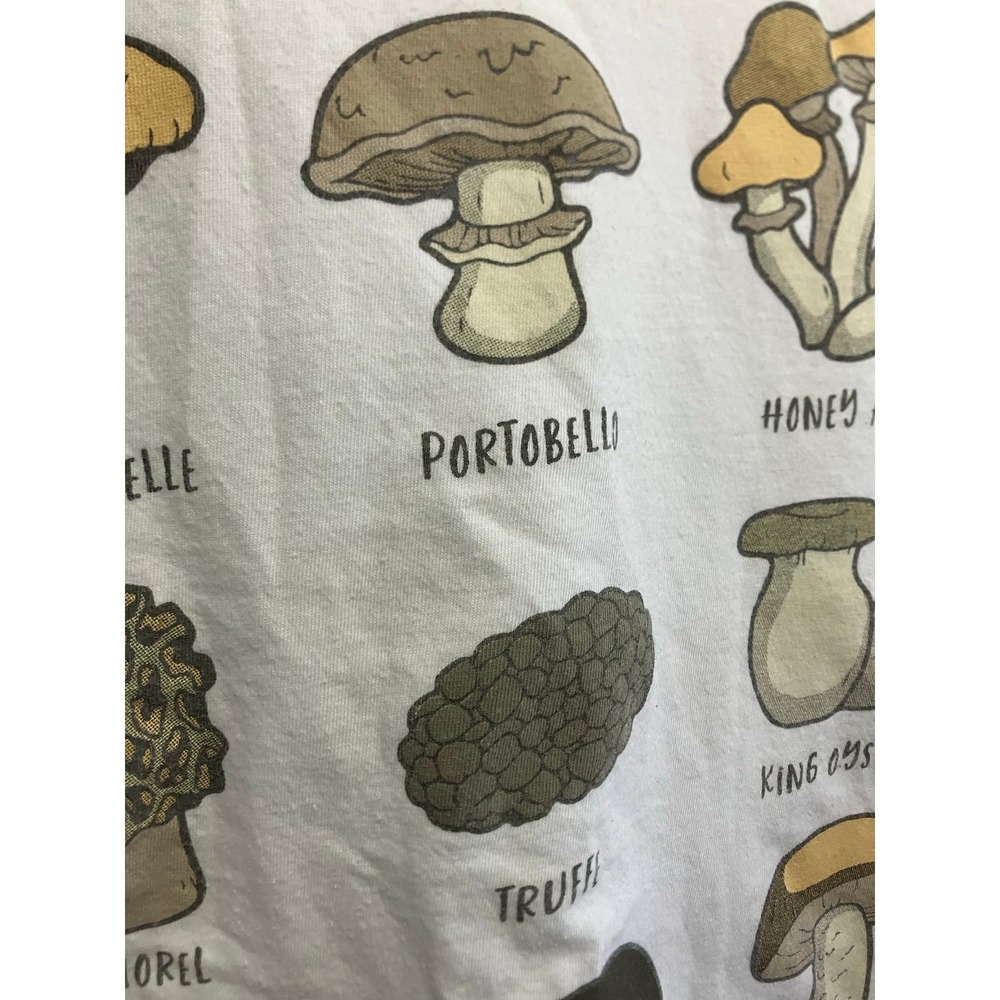 Social Culture Cropped White Mushroom T-Shirt Women's‎ Size Small - Picture 5 of 5